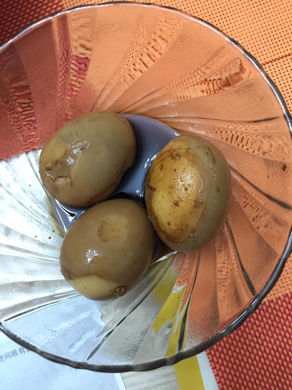 乡巴佬卤蛋