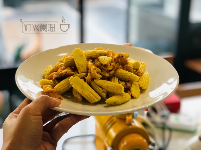 玉米笋炒蛋的做法步骤图 玉米笋炒蛋怎么做好吃 Sandy是只猫 下厨房