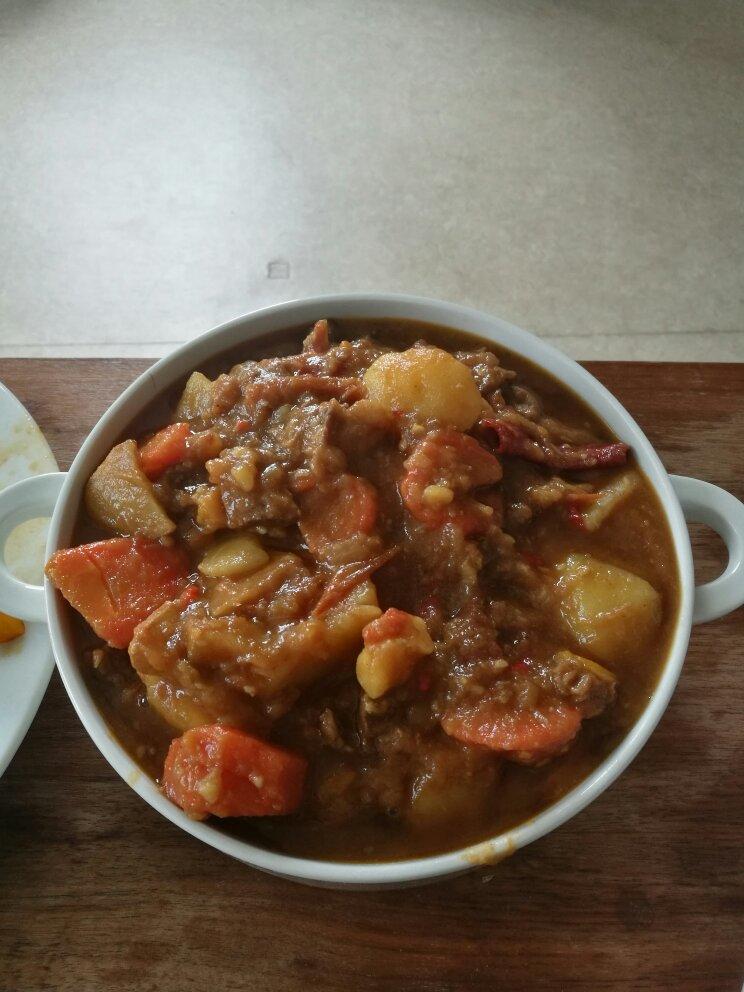 红烧牛肉土豆 （独家秘制）
