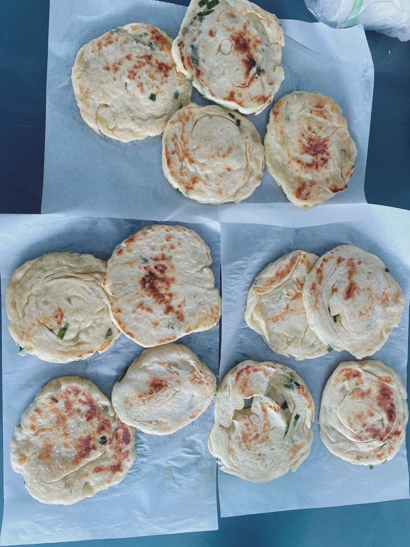 葱油饼（附外酥里嫩的技巧）