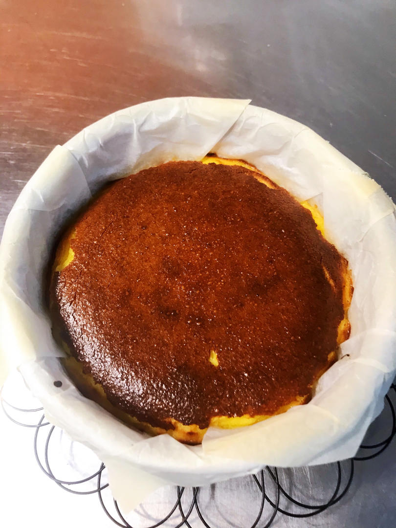 巴斯克式烤芝士蛋糕[超简单][搬运]