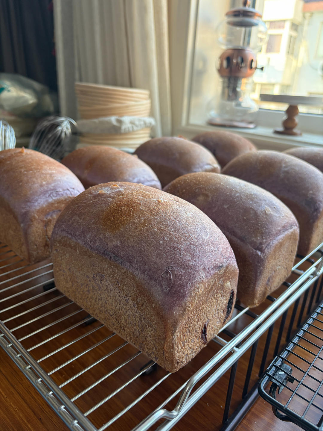 黑醋栗蓝莓无花果吐司｜高水量面团制作工法