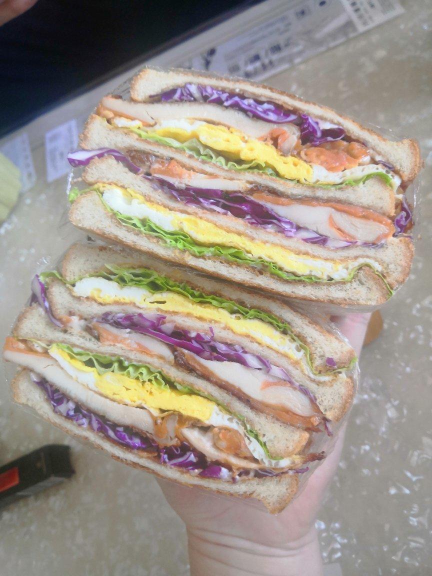 随意任性发挥的早餐三明治