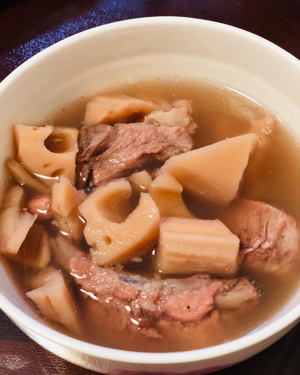 武汉排骨藕汤的做法(武汉排骨藕汤的做法视频)
