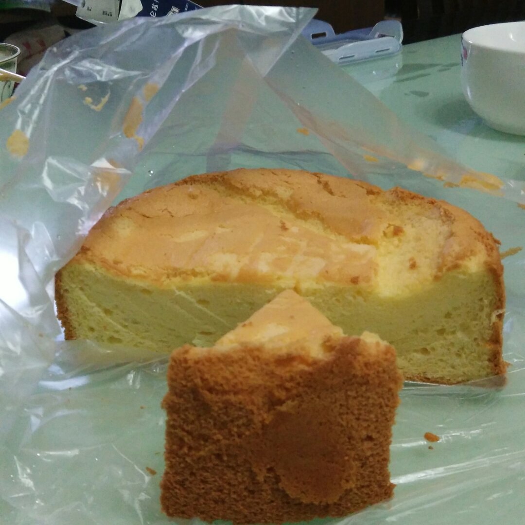 烤箱做蛋糕（戚风蛋糕的做法）