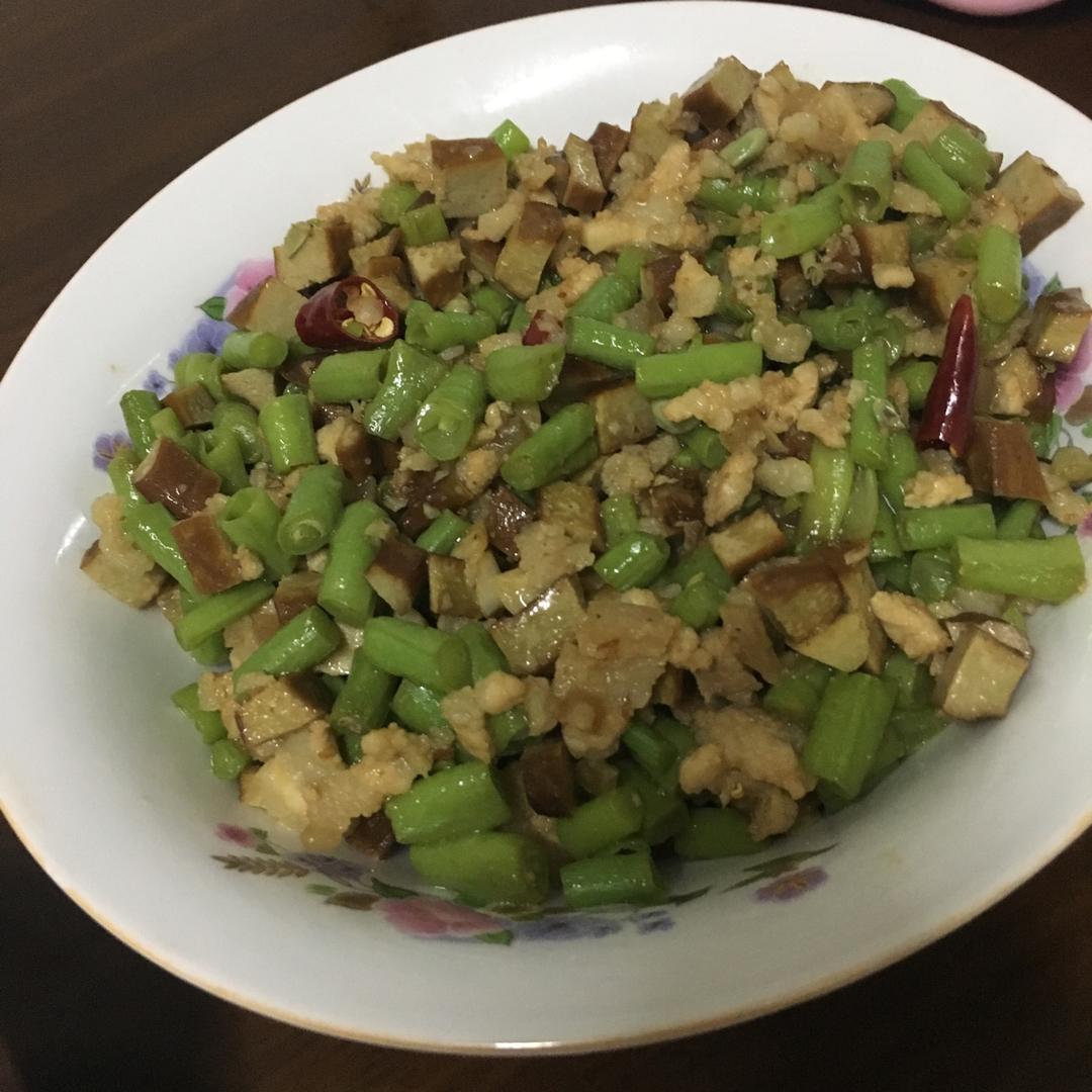 缸豆炒肉末