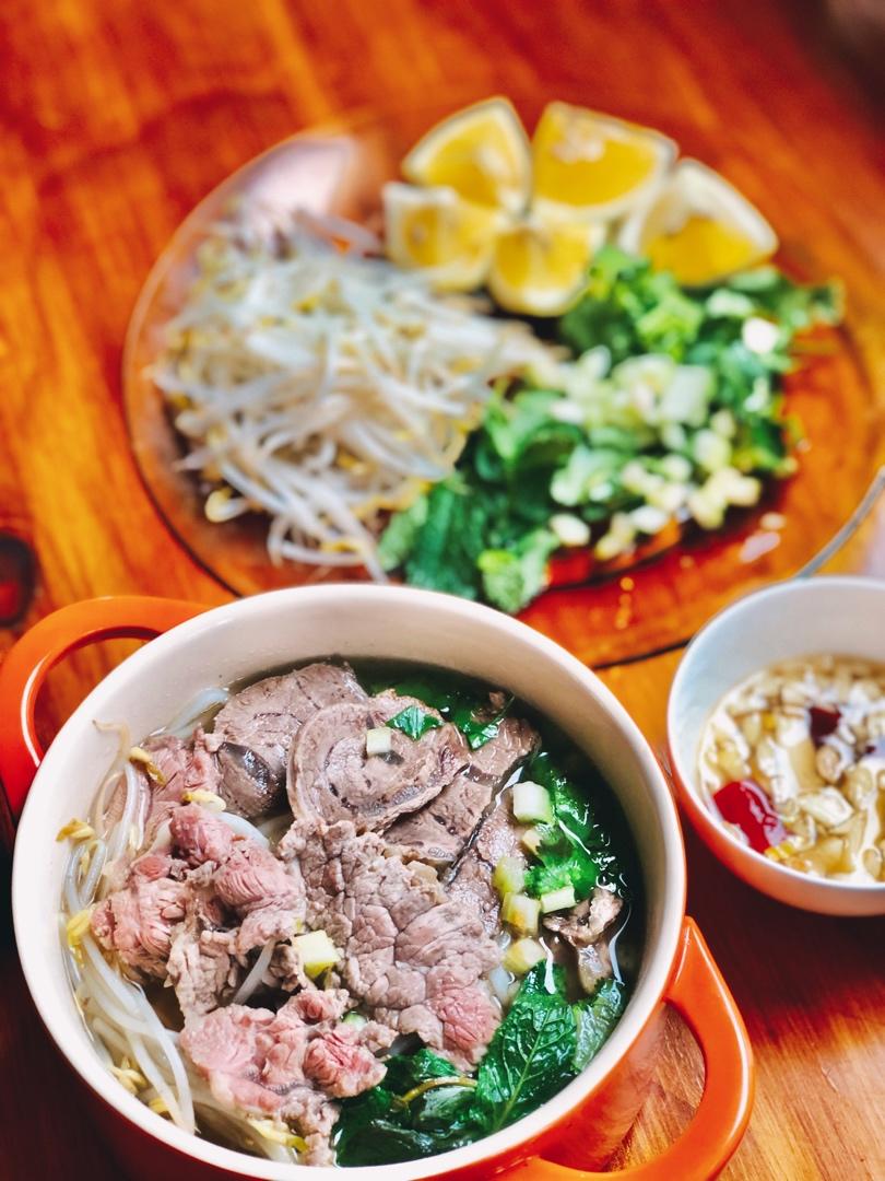 跟我一起做正宗越南牛肉粉pho（秘方大公开）