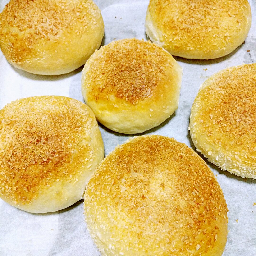 椰蓉奶酥面包