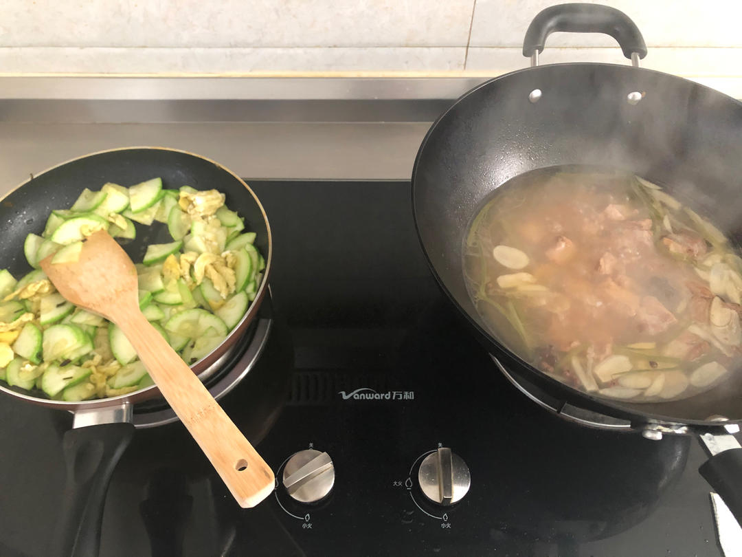 鸡蛋炒西葫芦