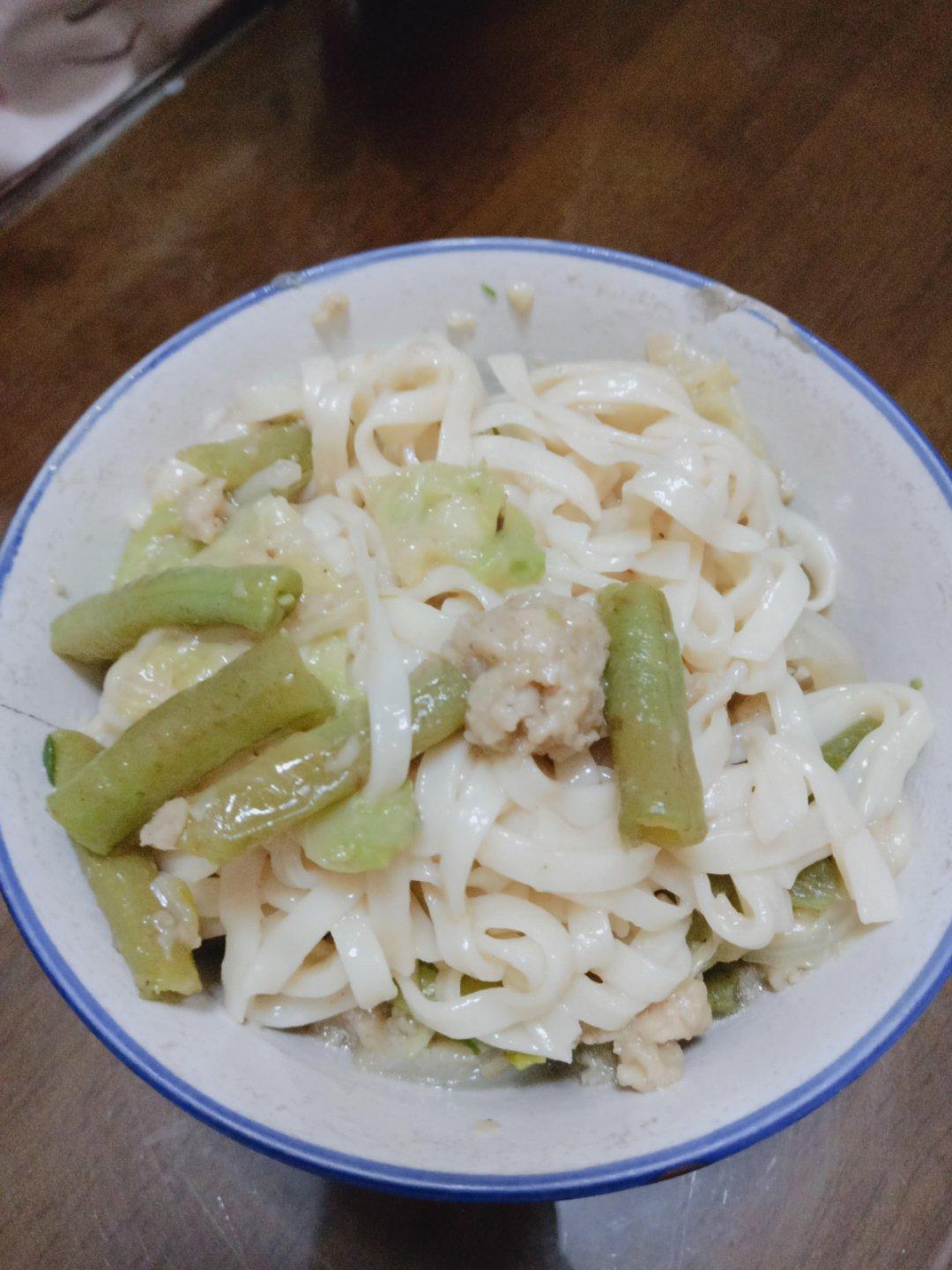 懒人版豆角焖面