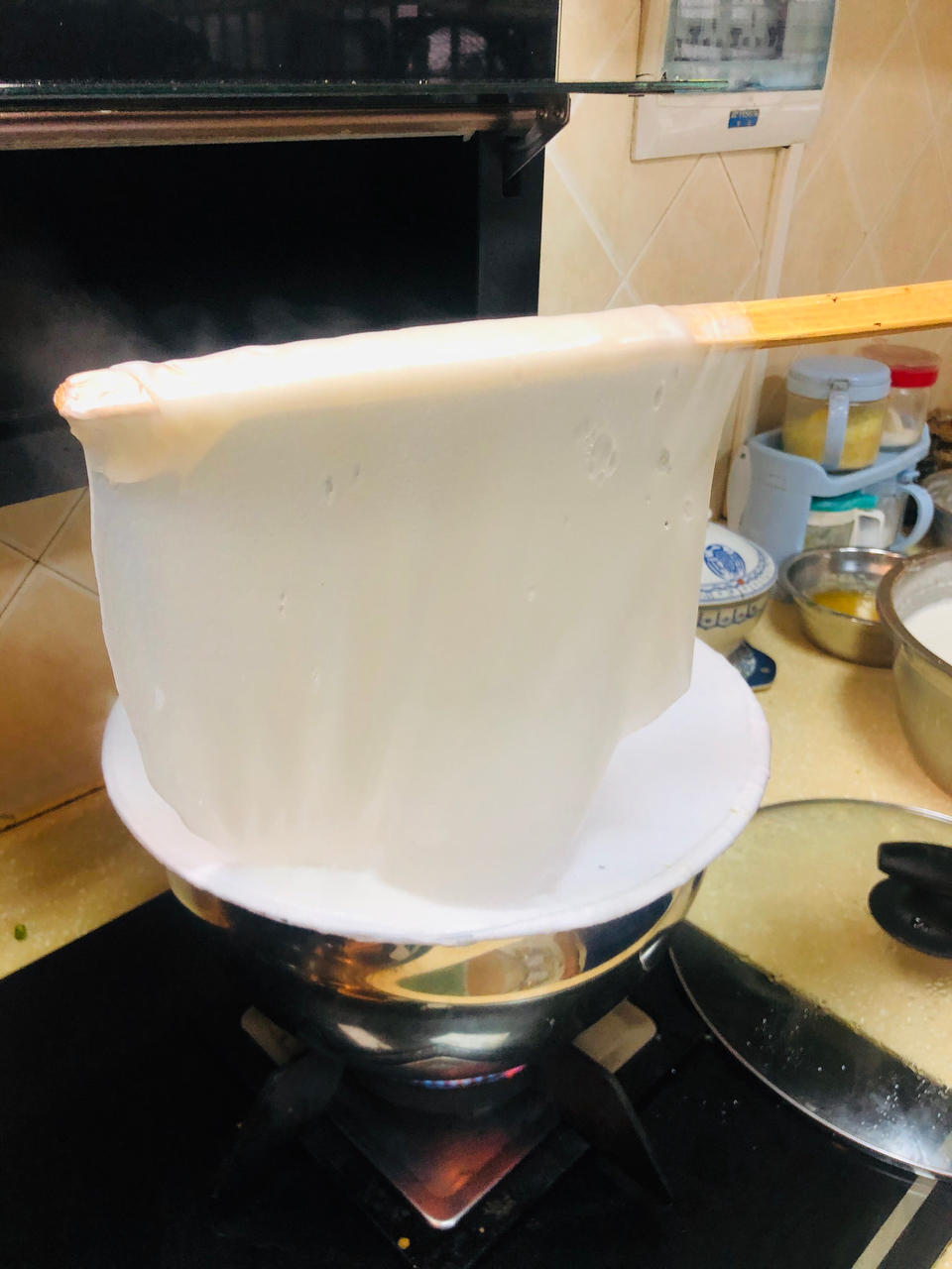 肠粉~~保证一次成功，超级简单的自制肠粉配方，软糯丝滑小白零失败
