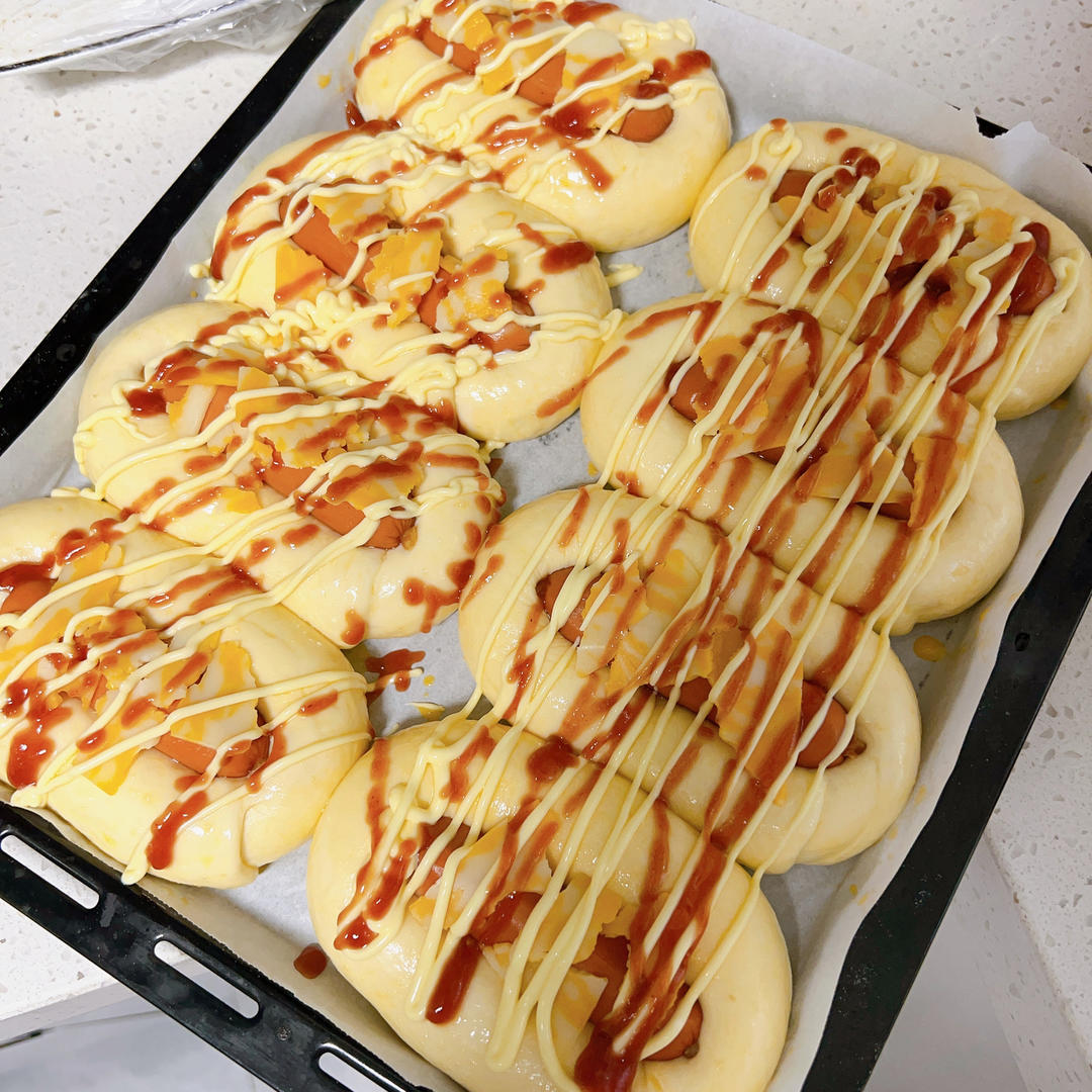 一个面团撑起一家店的台式面包—香肠面包