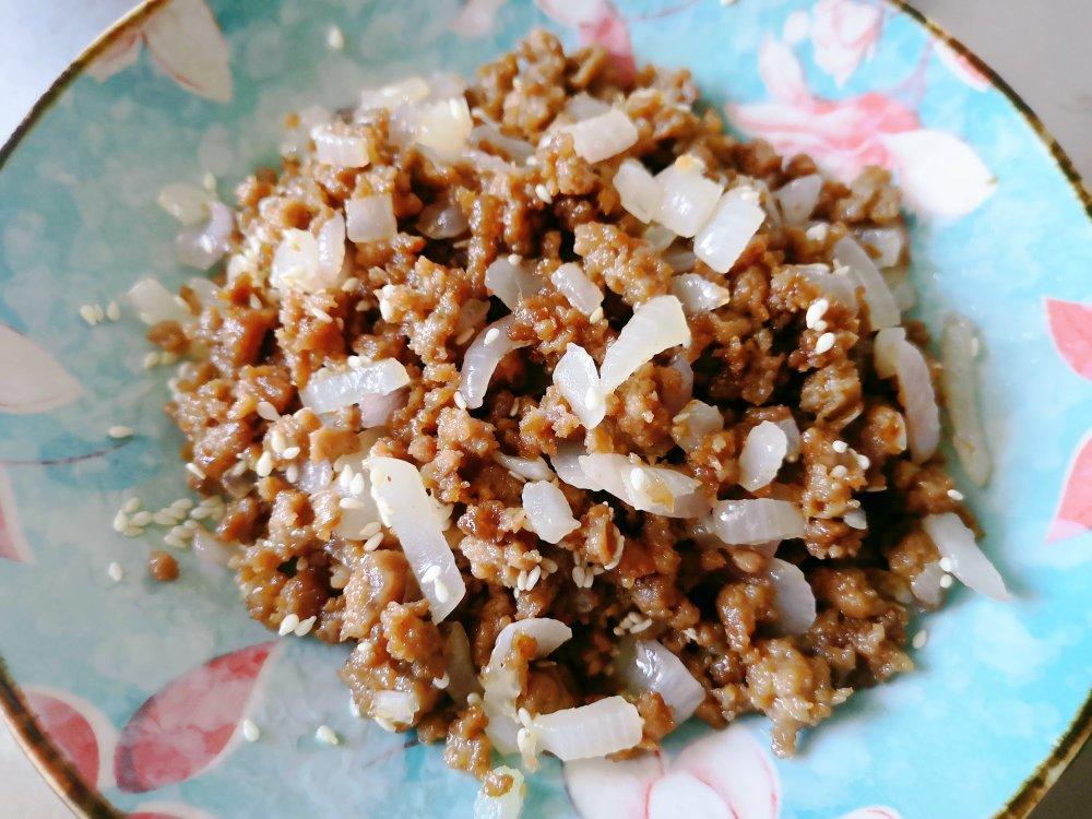孜然洋葱炒牛肉粒