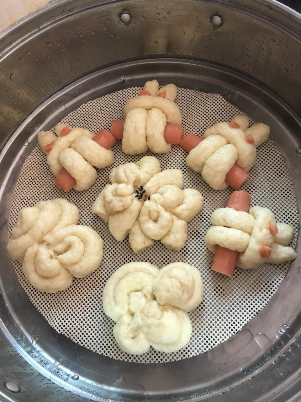 香肠兔子馒头卷