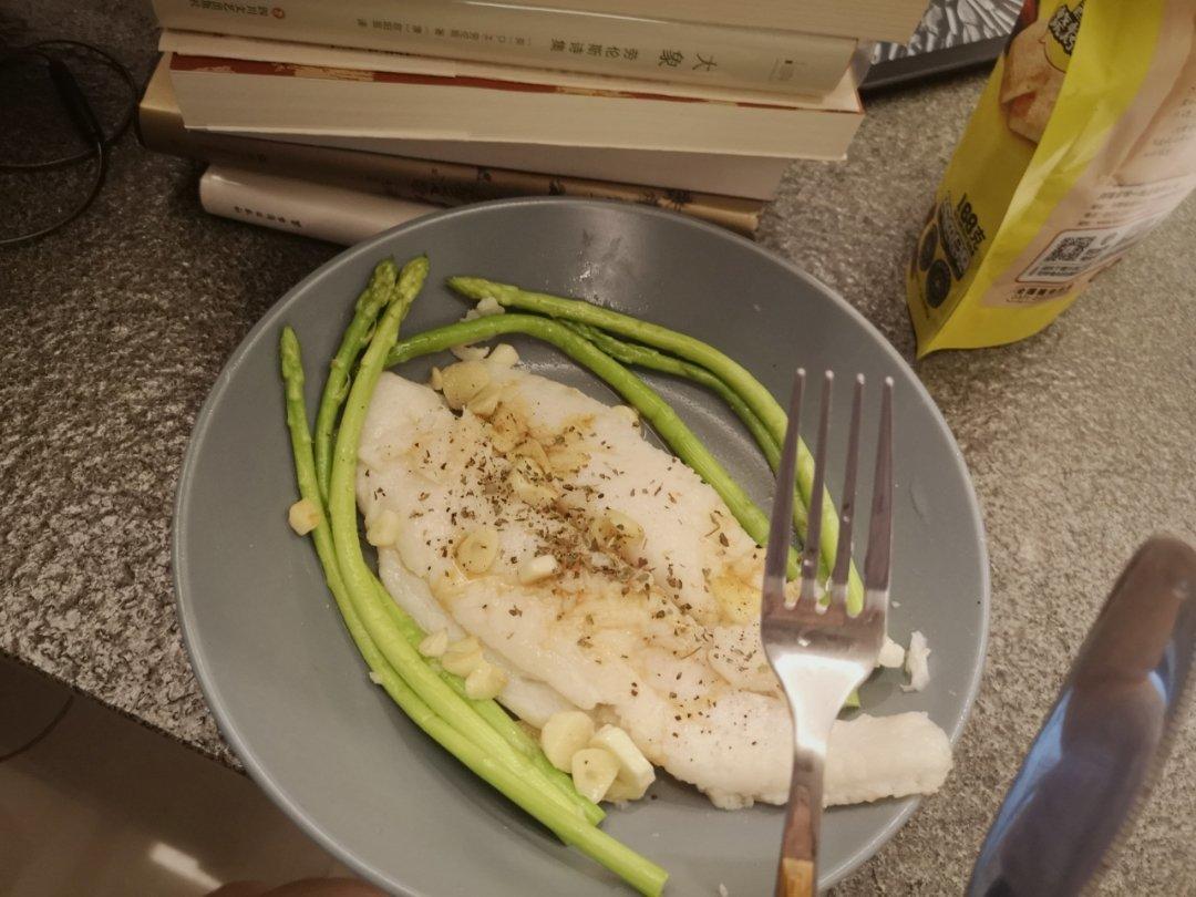 早餐吃鱼——香煎巴沙鱼柳