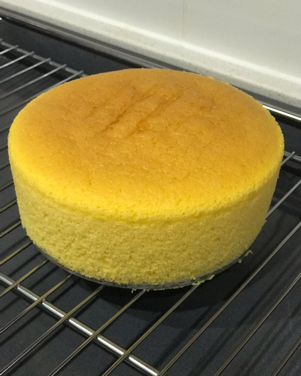 消耗淡奶油:仿乳酪蛋糕  〖6寸  超详细哦~〗