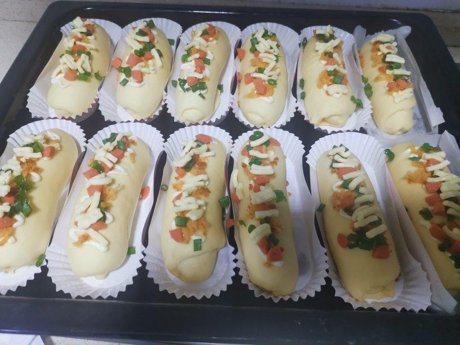 火腿肉松芝士面包