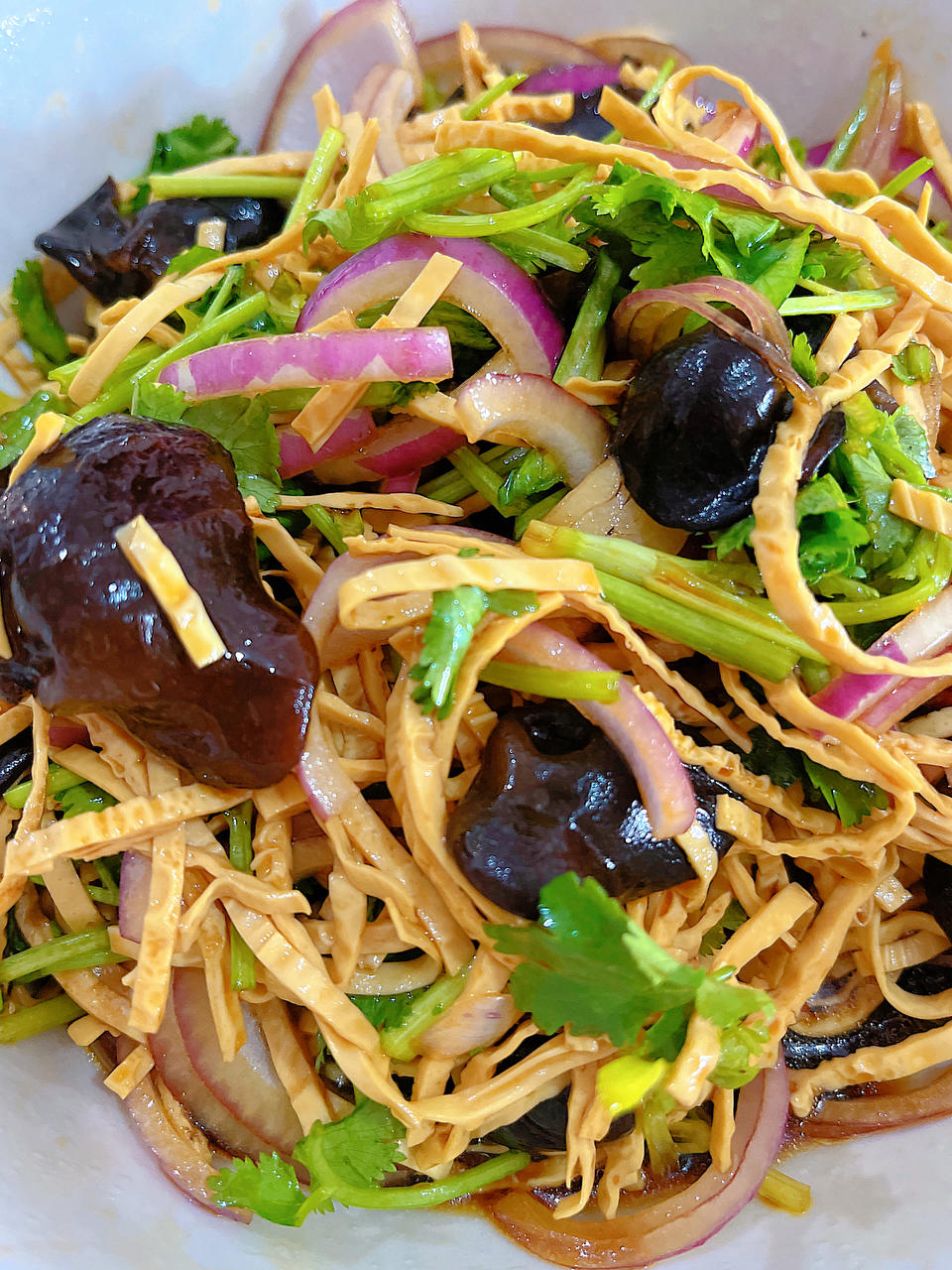 【凉拌木耳】按照我的做法，比饭店还好吃！调味汁是关键~好吃到停不下来