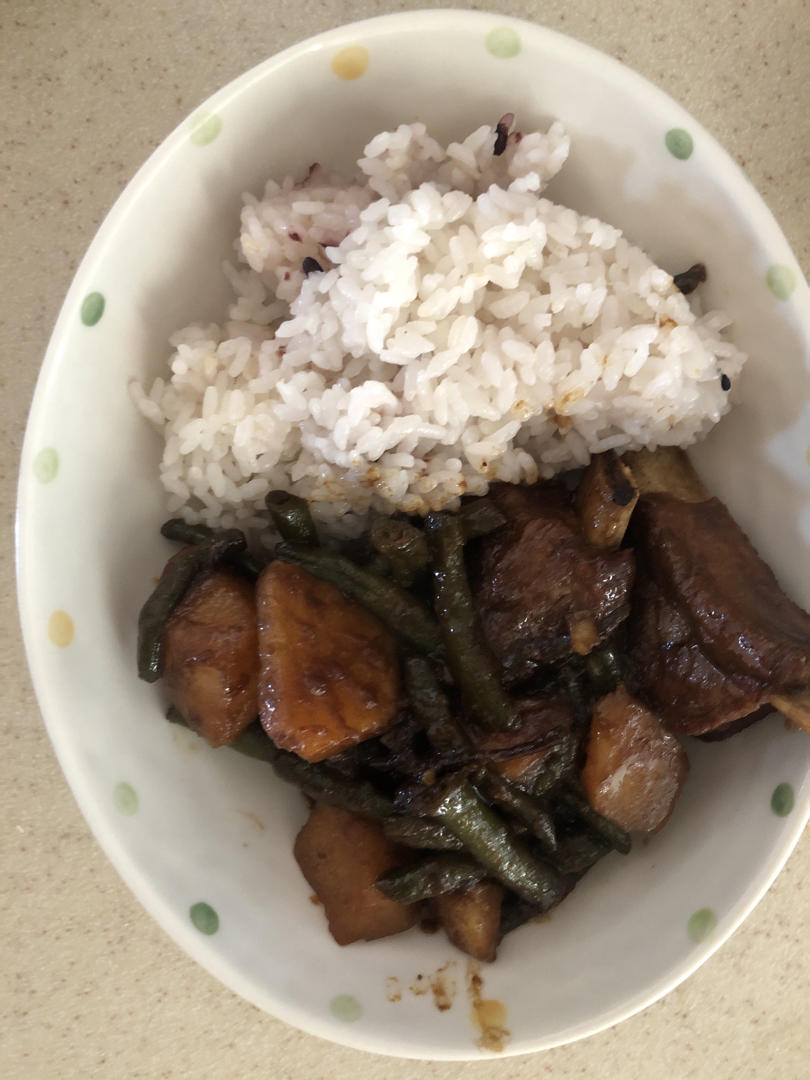 排骨炖土豆豆角