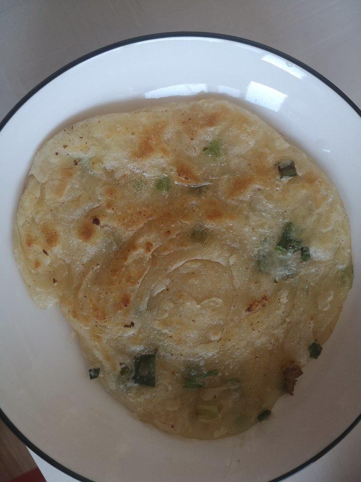 家常葱油饼 柔软多层 凉了也不硬 附细节视频详解