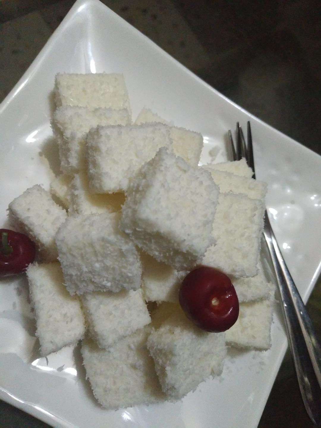 椰蓉牛奶小方