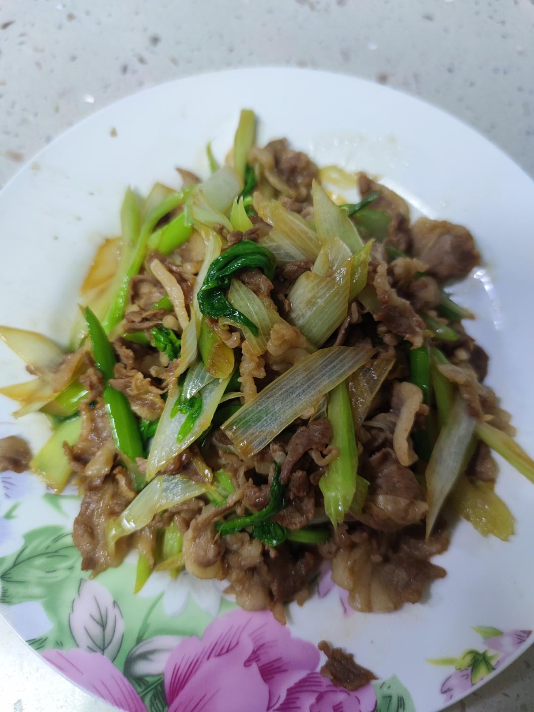 炒了20多年的葱爆羊肉