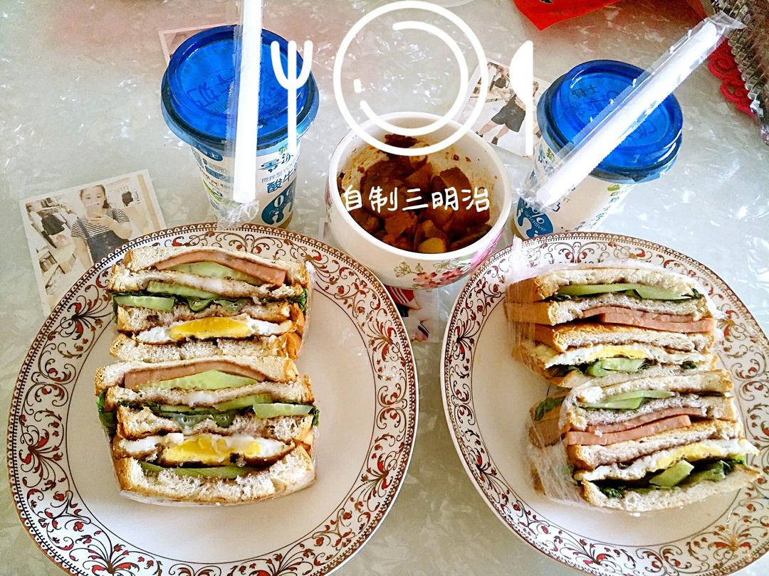 如何做超厚的沼三明治~详细tip！牛油果鸡蛋午餐肉三明治~