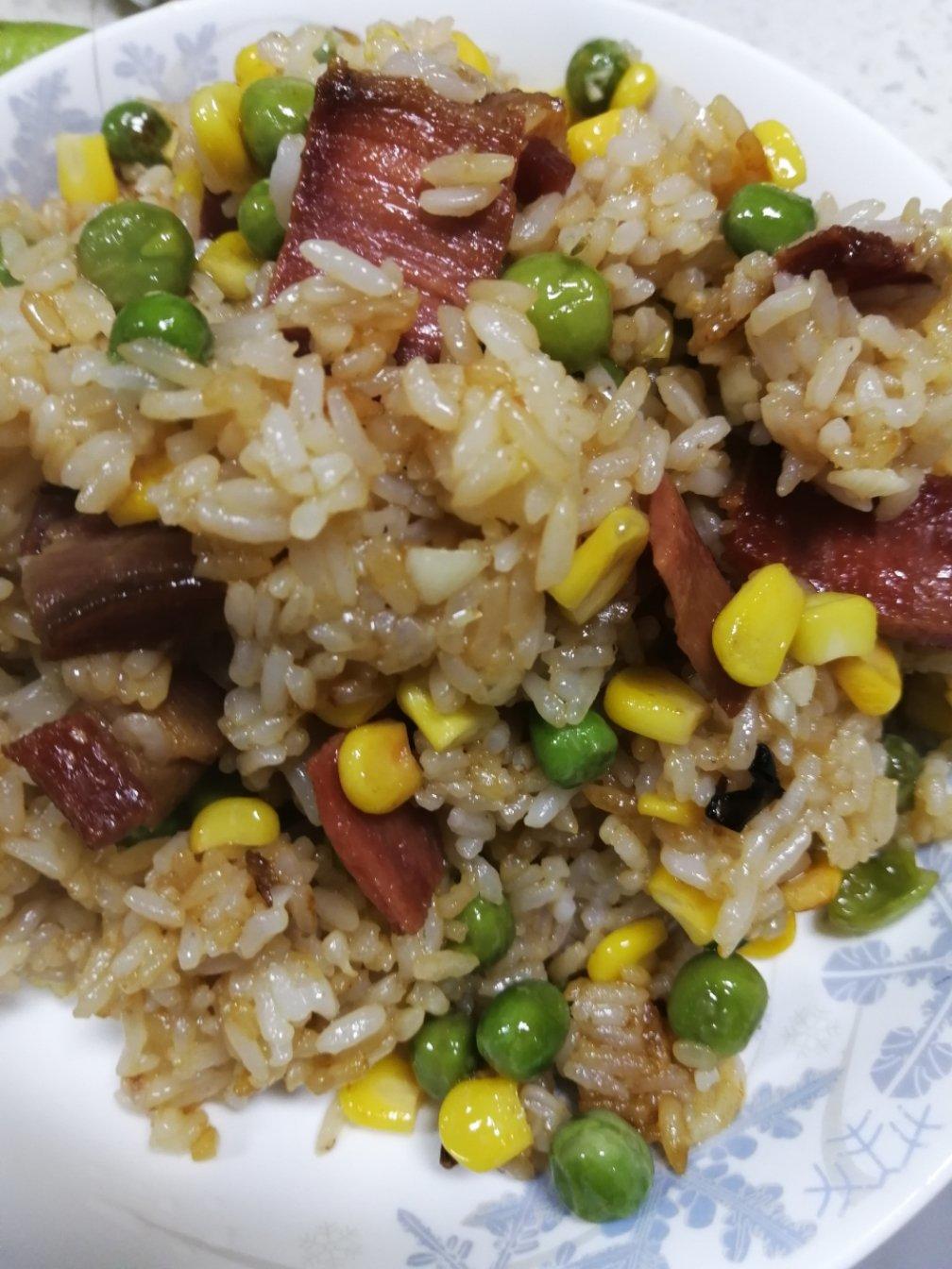 什锦蛋炒饭