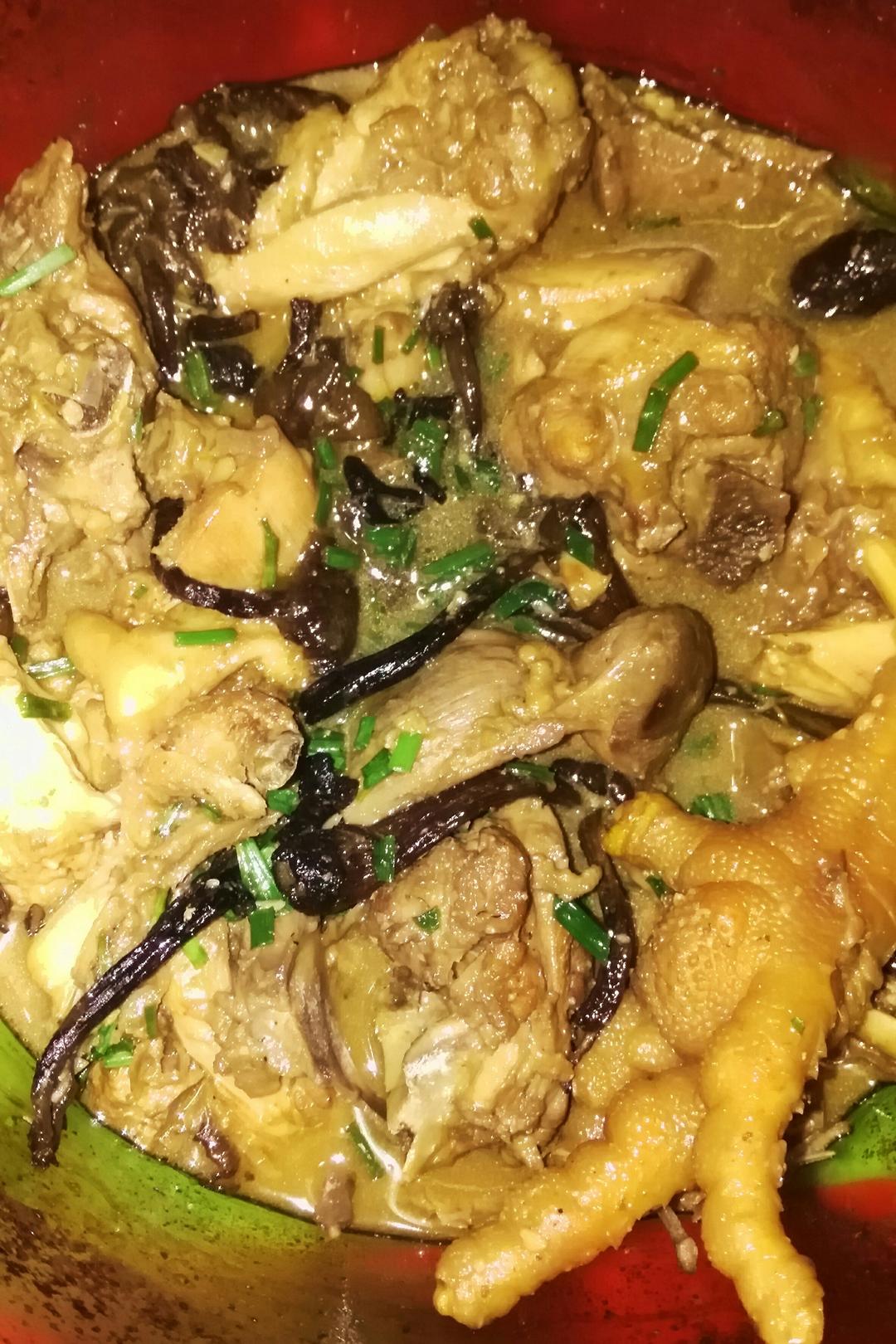 小鸡炖蘑菇