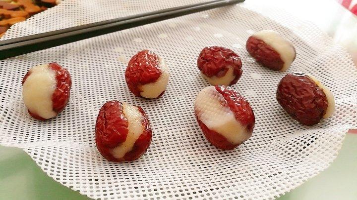 心太软— 红枣夹糯米粉