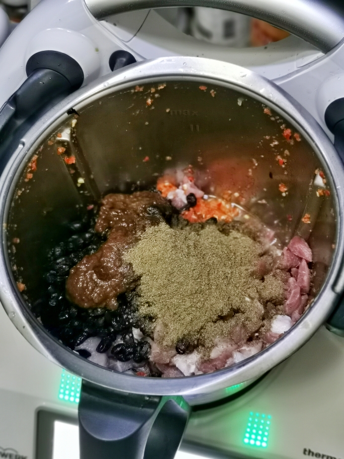 豆豉香辣牛肉酱（小美）的做法 步骤3