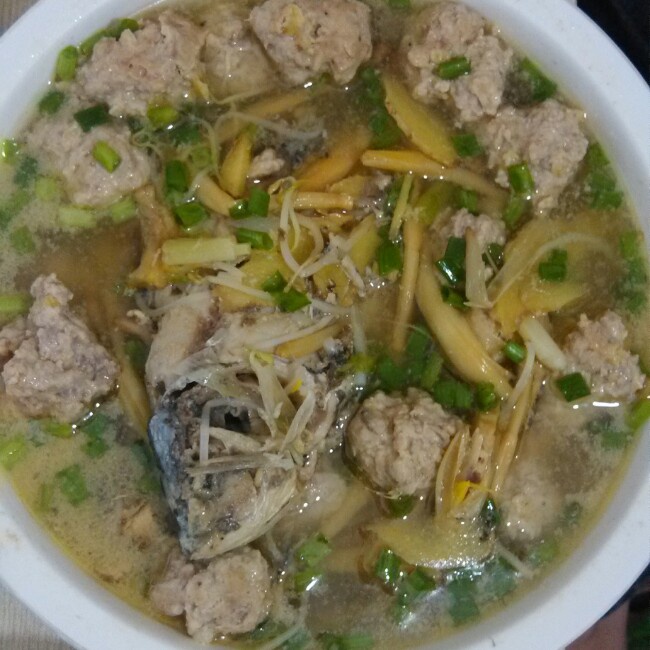 鲫鱼豆腐汤