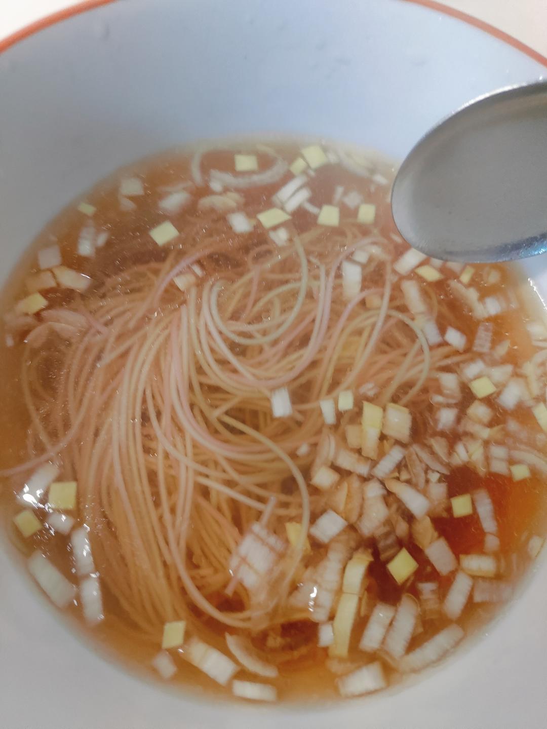 清汤挂面-香而不腻，方便快捷