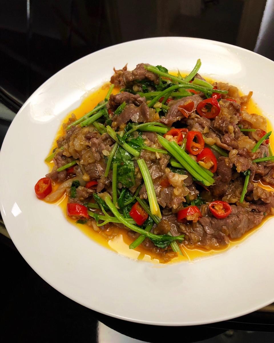 超辣的泡椒香菜炒牛肉