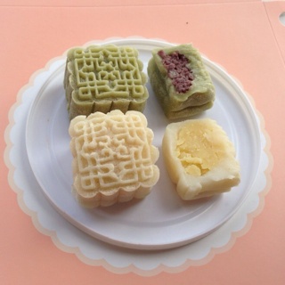 奶黄冰皮月饼