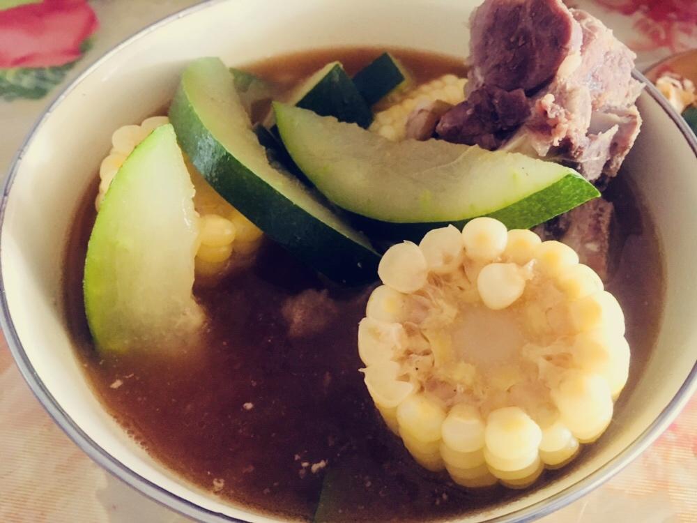 冬瓜玉米排骨汤