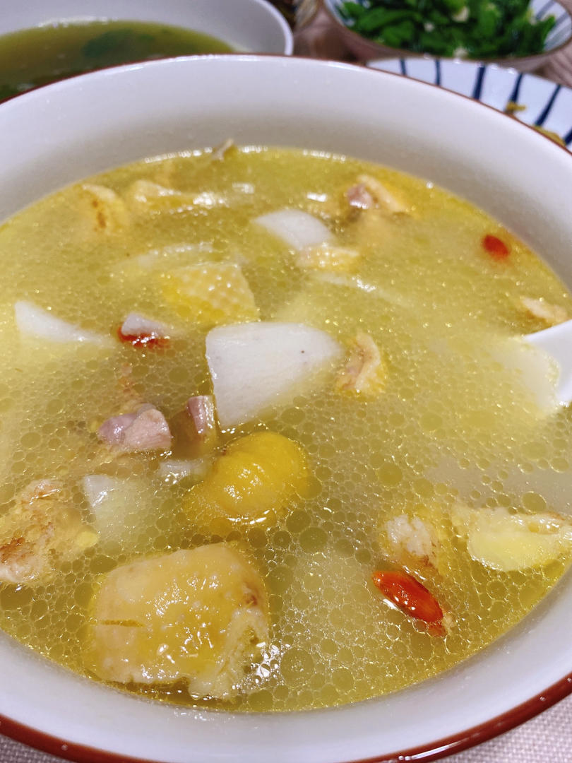 可爱多12345做的山药炖鸡汤