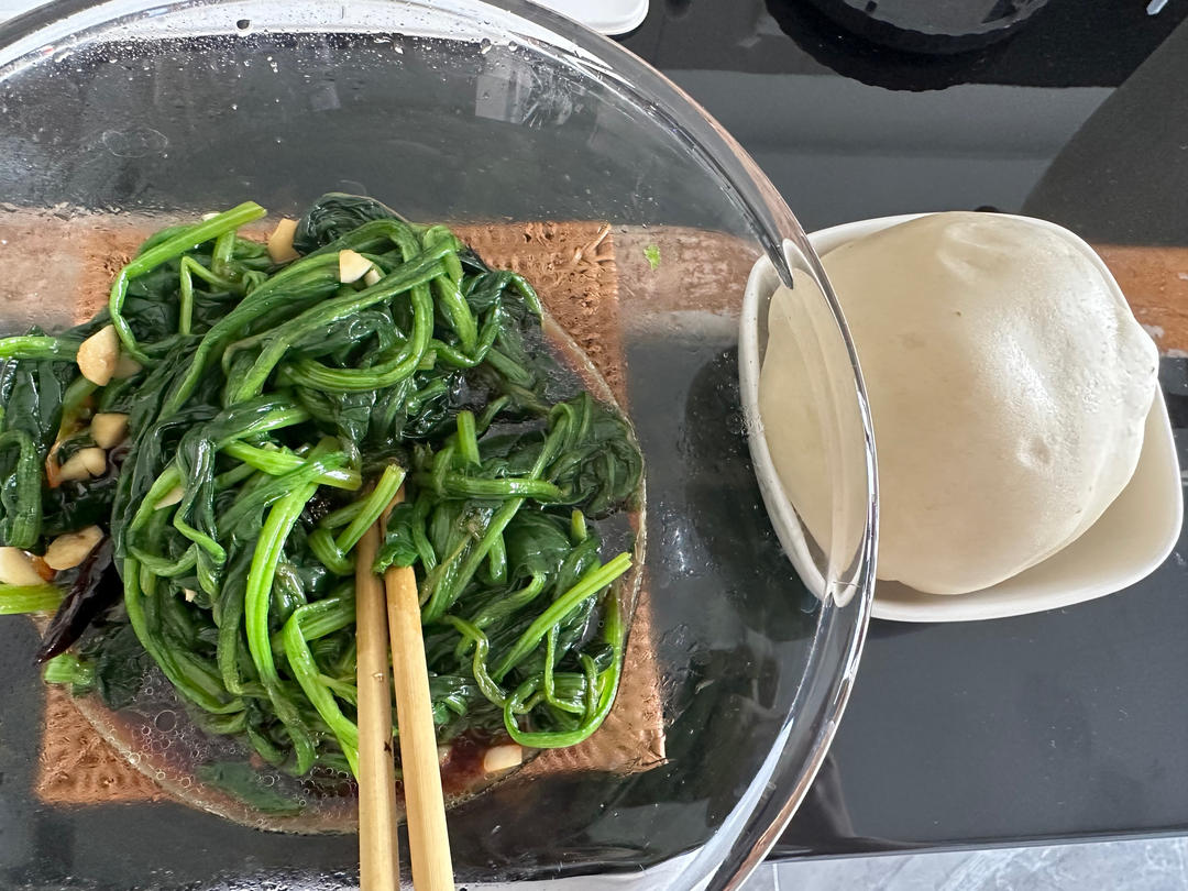 凉拌菠菜(家传秘方)