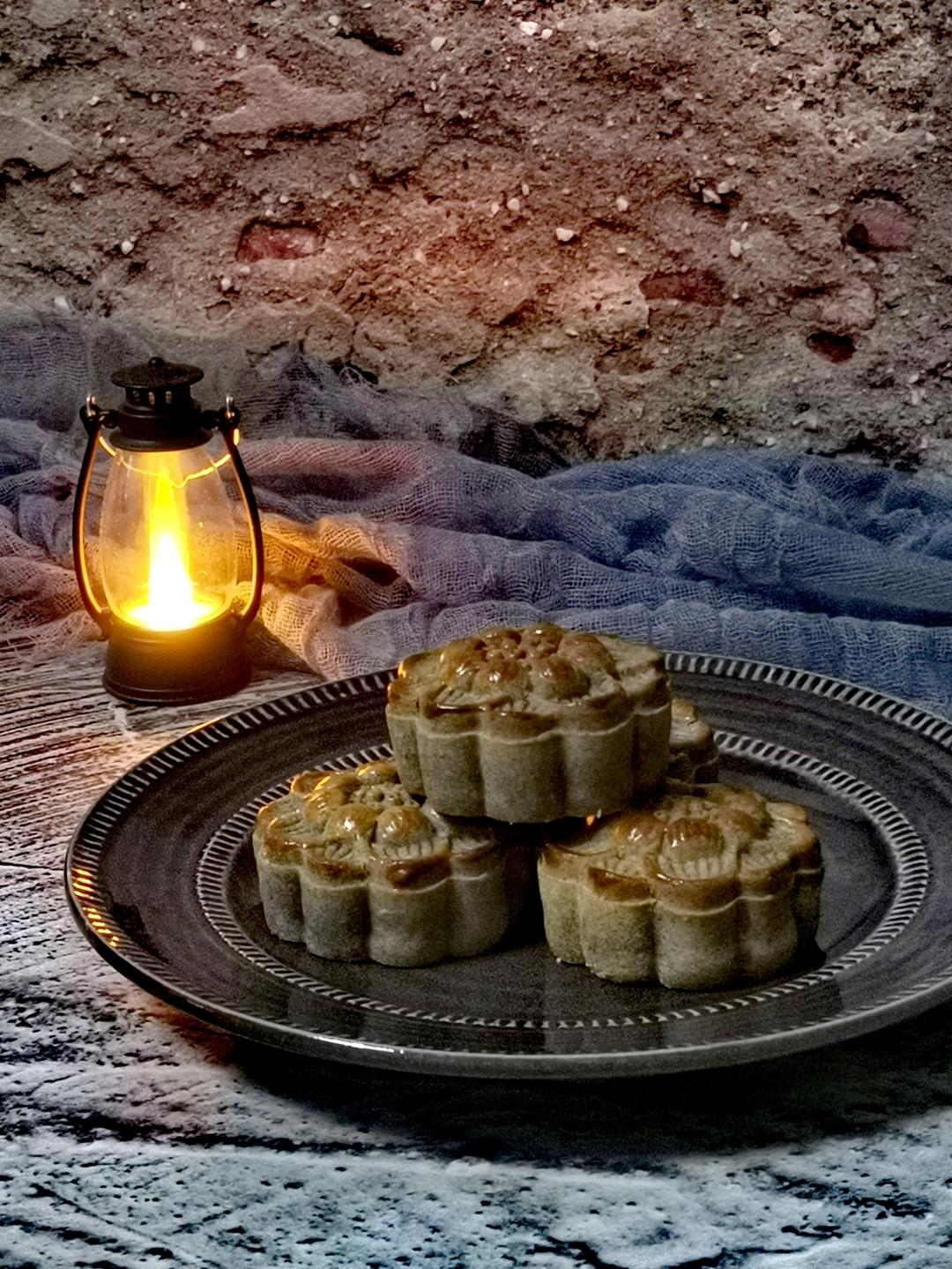 黑米奶香奶黄馅月饼