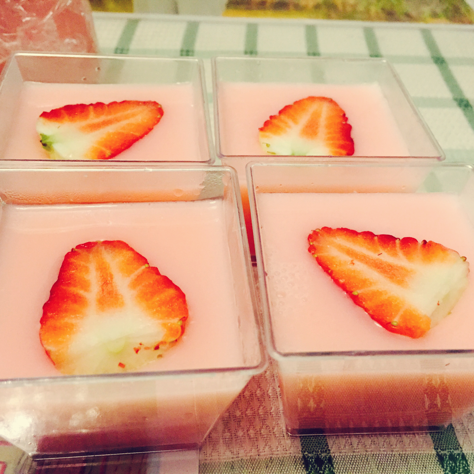草莓布丁