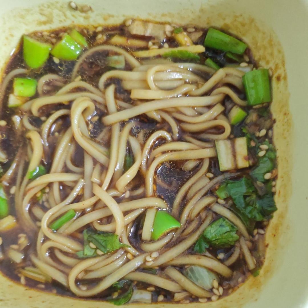 连汤都能喝完的酸汤米线