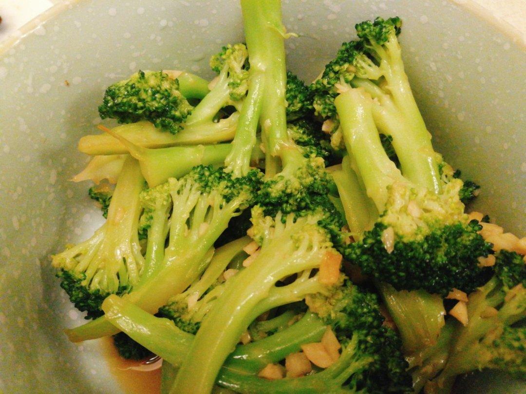 蚝油蒜蓉西兰花