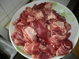 土豆炖牛肉的做法 步骤1