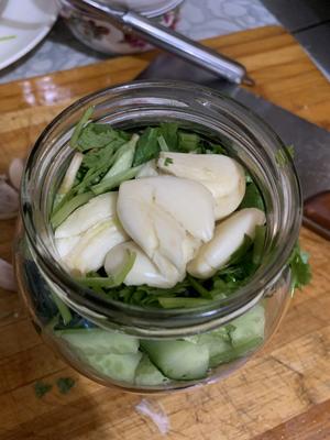 超简单腌黄瓜小菜（吃面条绝配）的做法 步骤2