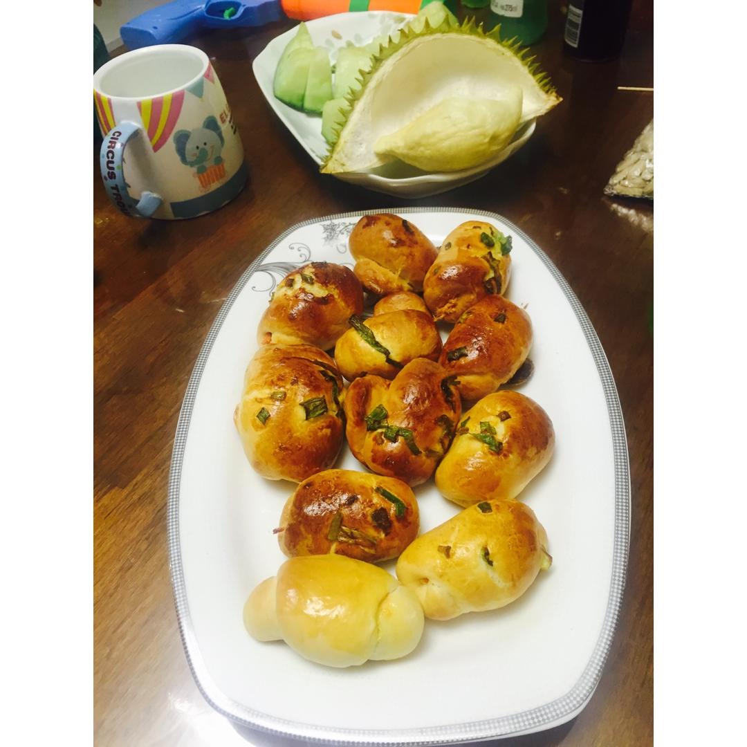 黄油牛角包
