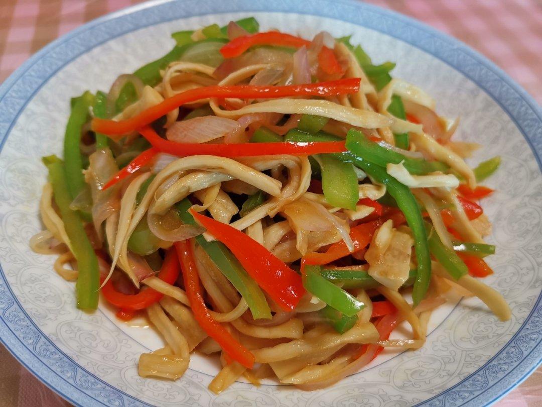 洋葱青椒炒杏鲍菇