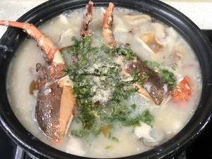 龙虾海鲜砂锅粥的做法 步骤12