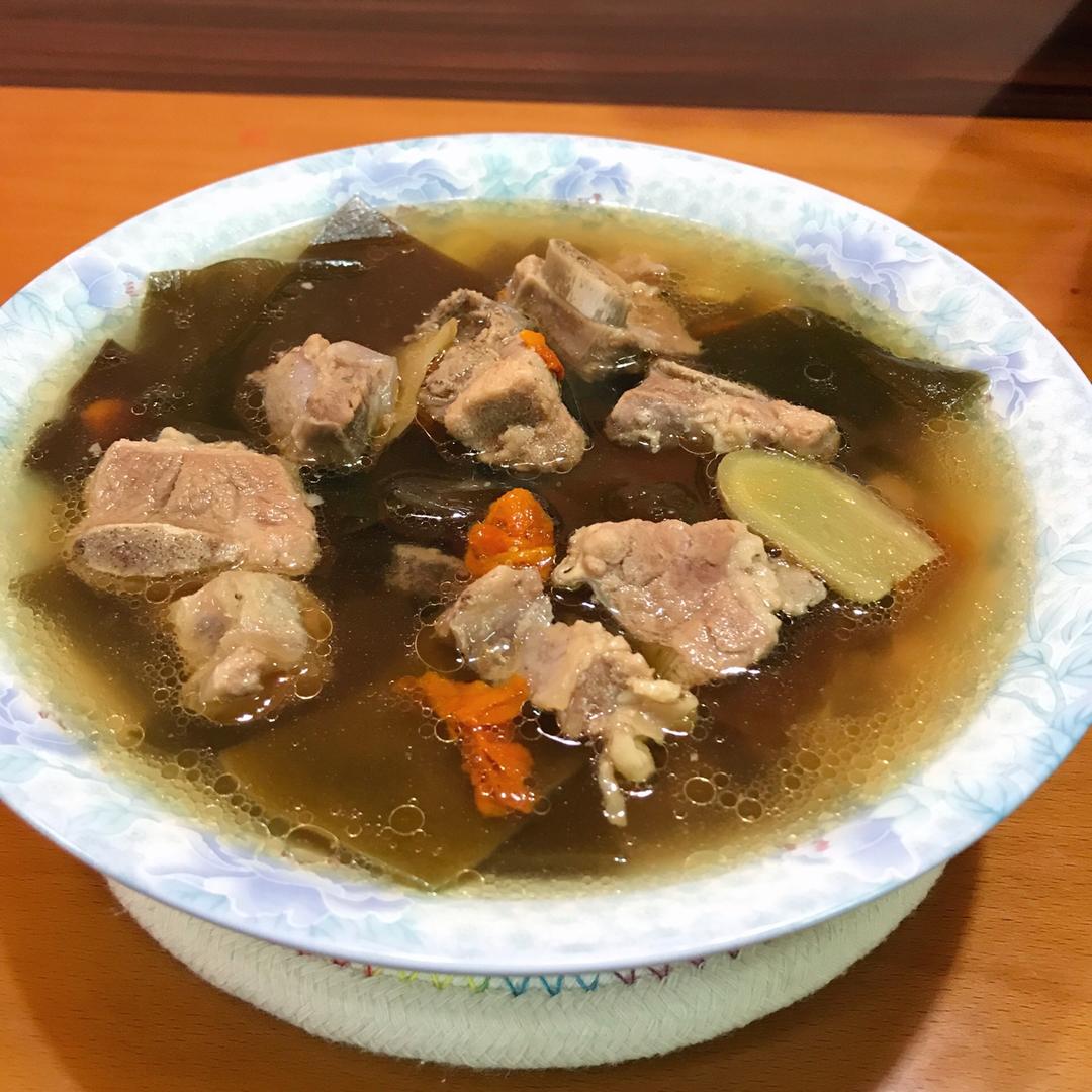海带排骨肉汤
每日一汤养生