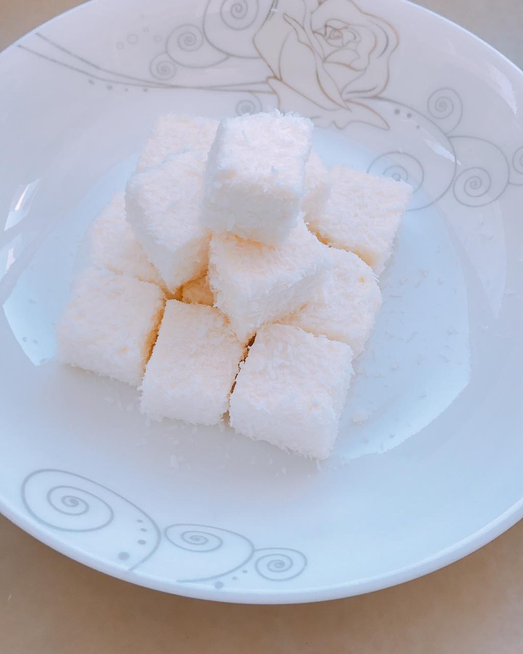 椰蓉牛奶小方