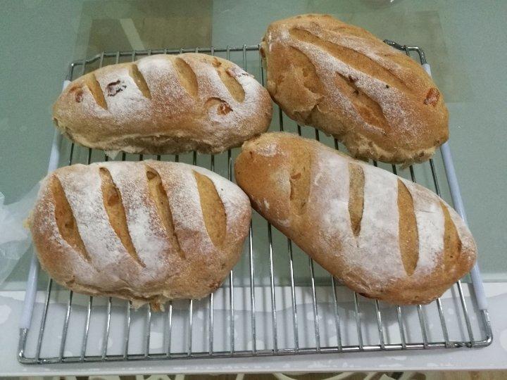 全麦红糖桂圆软欧包